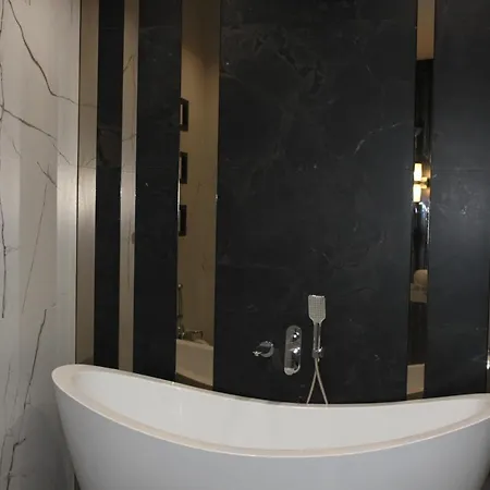 Apartment в аркадии C видом на море ! *