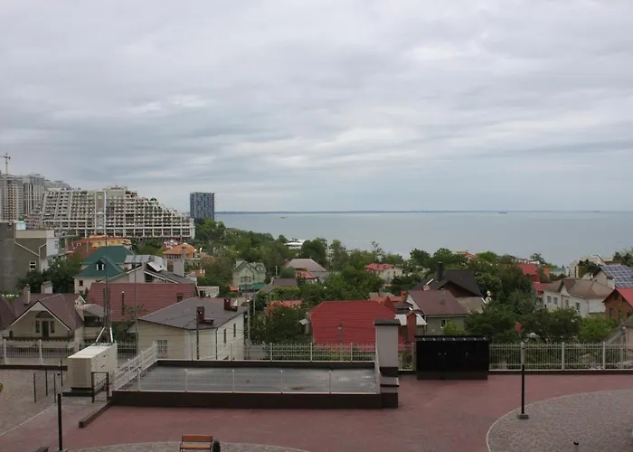 в аркадии C видом на море ! Hotel *